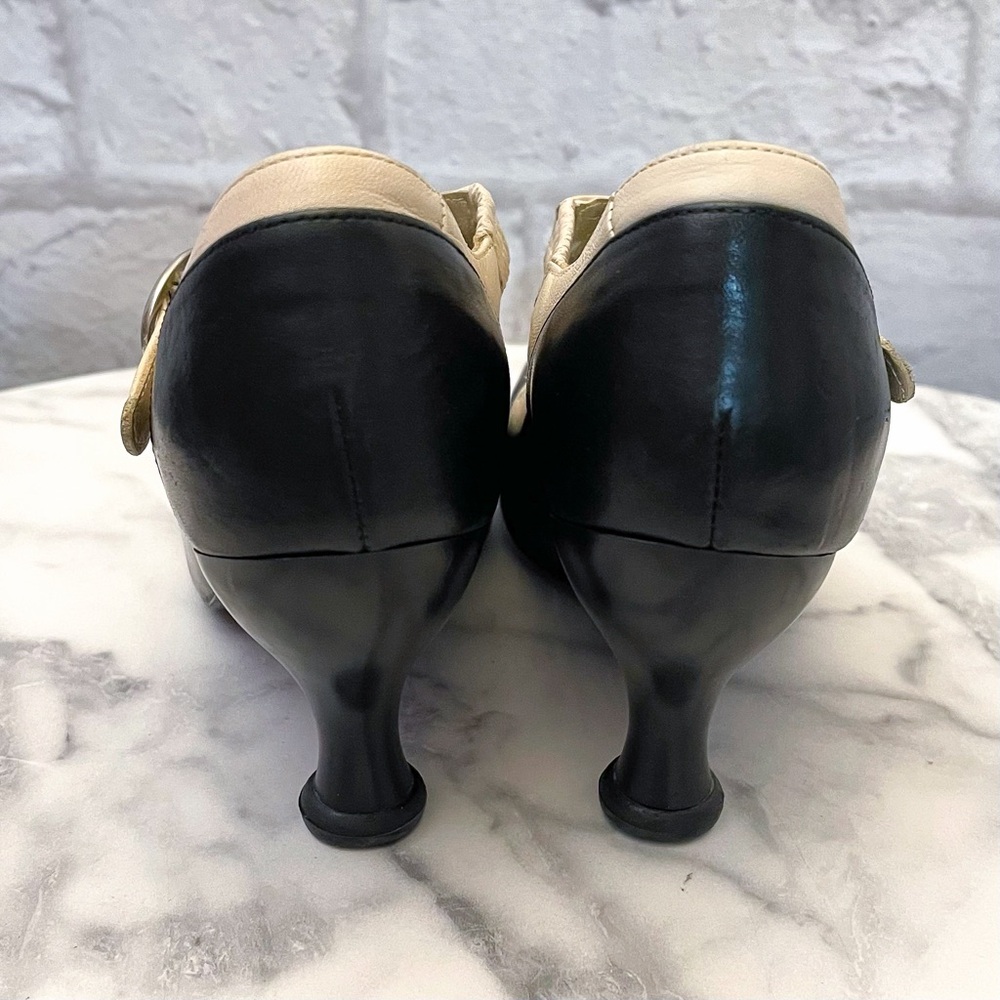 John Fluevog Pearl Hart Mary Jane Heel Criss Cross Black Beige Size 7 GUC - Picture 8 of 8
